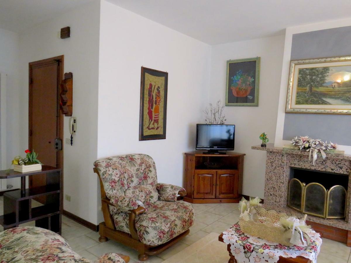 Grazia Appartamento Family Barga Exterior photo
